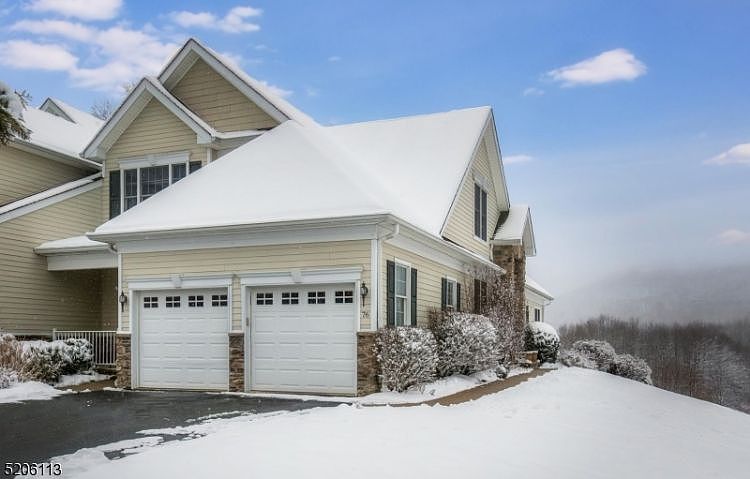 1st image of 76 Briar Ct