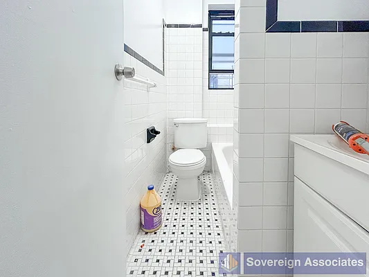 Rented by Sovereign Associates | media 9