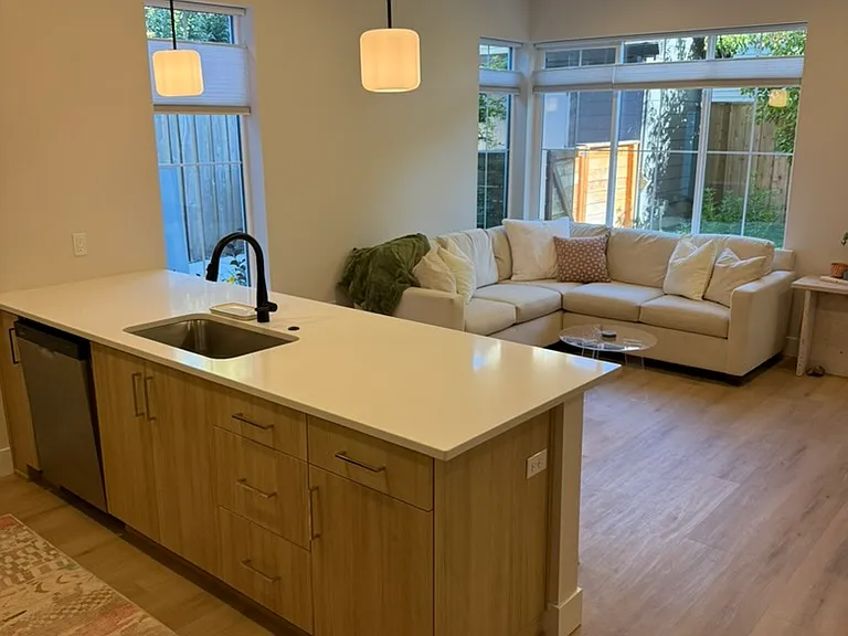 2240 SE Caruthers St #101 — Photo 10