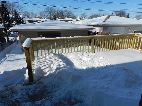 3rd image of 7768 Neenah Ave