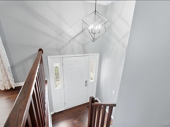 3rd image of 8943 Pembrooke St