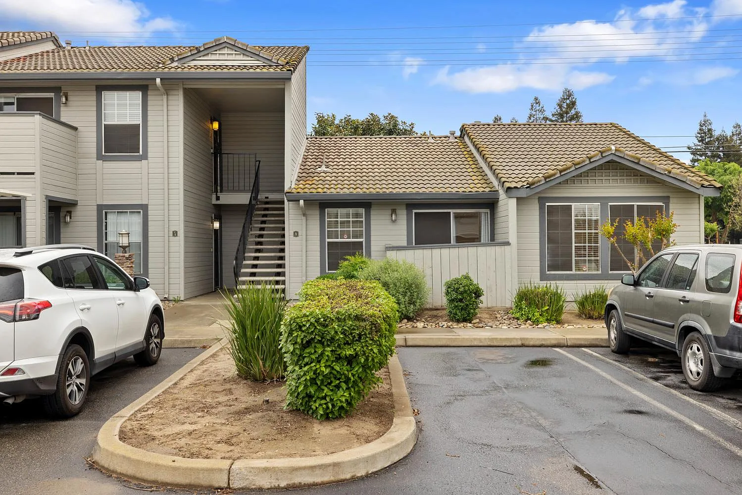 3901 Dale Rd APT A photo 1