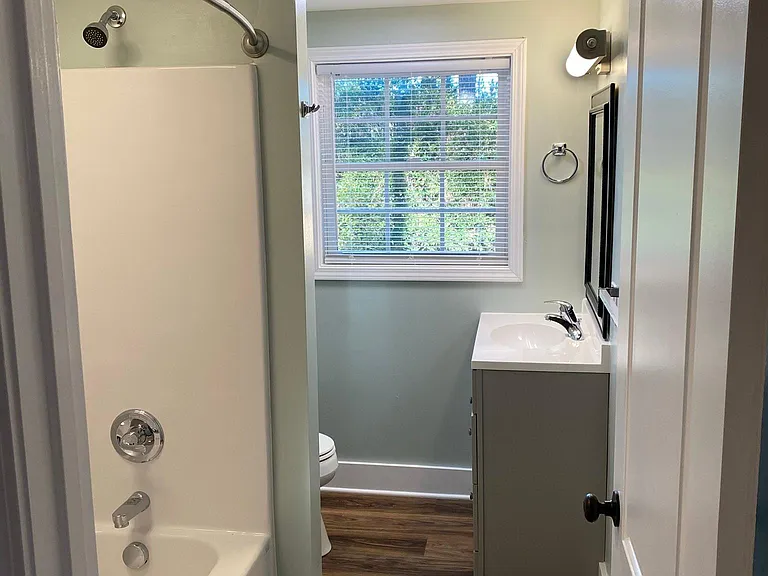 246 Johnson St #B — Photo 31