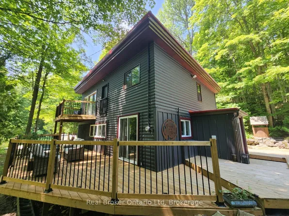 12 7th Ave, South Bruce Peninsula, ON N0H 2T0