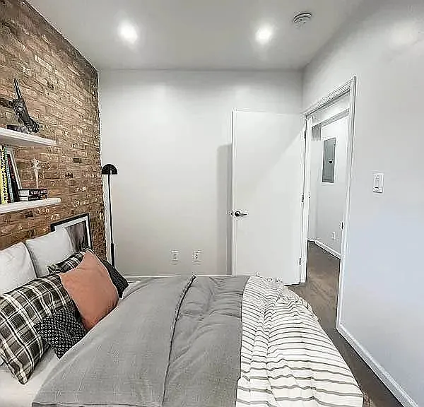 121 Norfolk St #2 — Photo 7