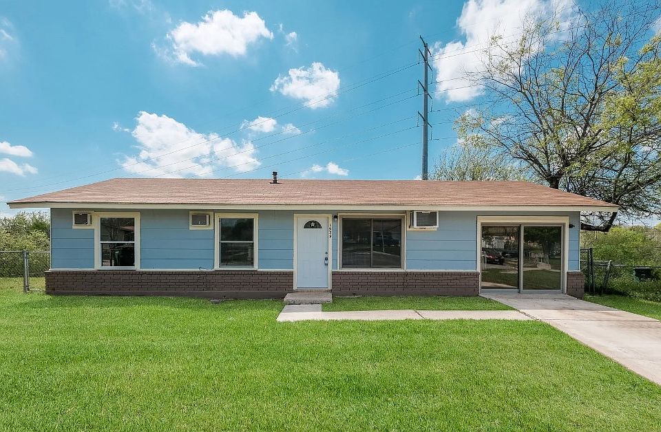1st image of 1939 Serene Valley St