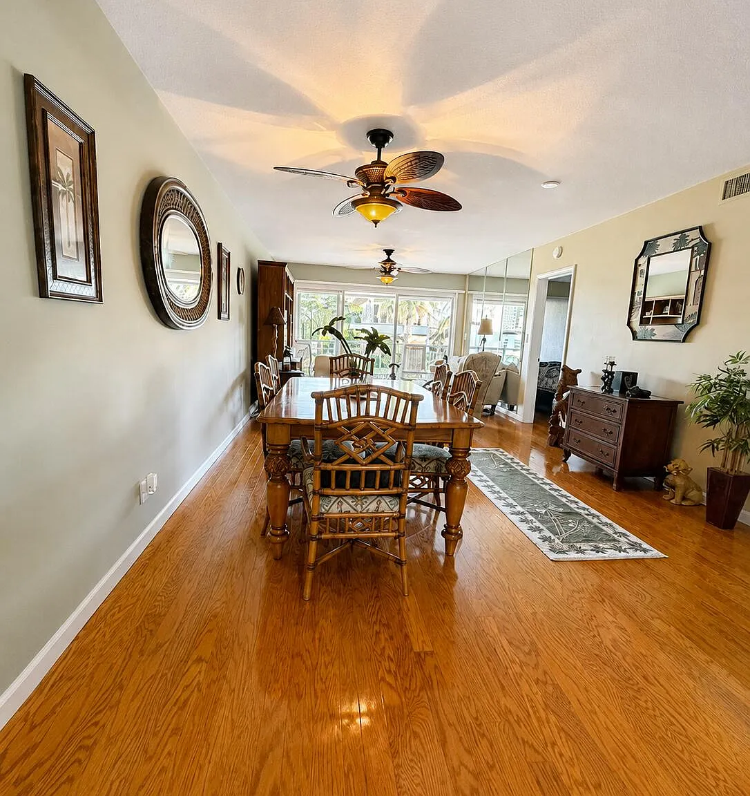2 bed, 2.0 bath, 855 sqft, $3,400 — Photo 4