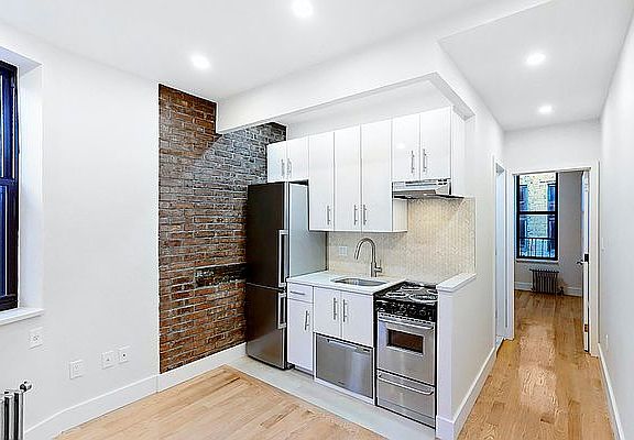 2nd image of 9 Stanton St #4AD