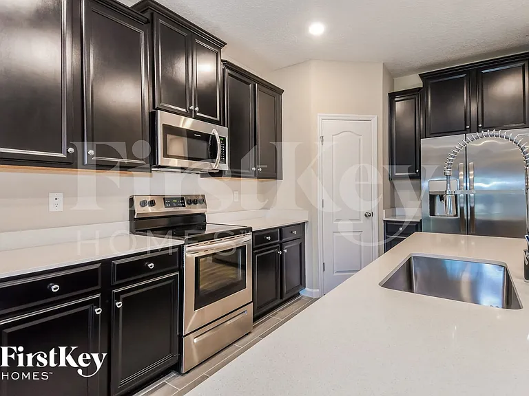 385 Stone Arbor Ln — Photo 5