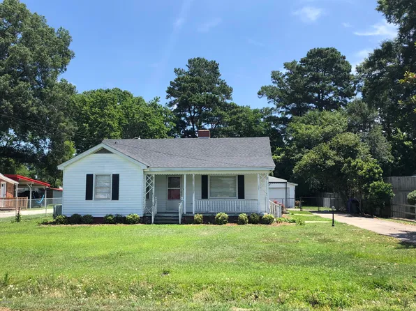 506 Raleigh Road, Clinton, NC 28328