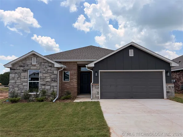 10948 S 271st East Ave, Coweta, OK 74429
