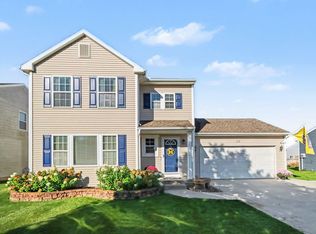 1714 Grovenberg Ct, Vicksburg, MI 49097