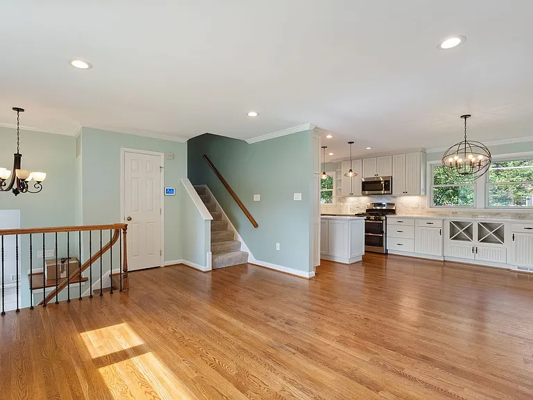 1805 Ingemar Ct — Photo 2