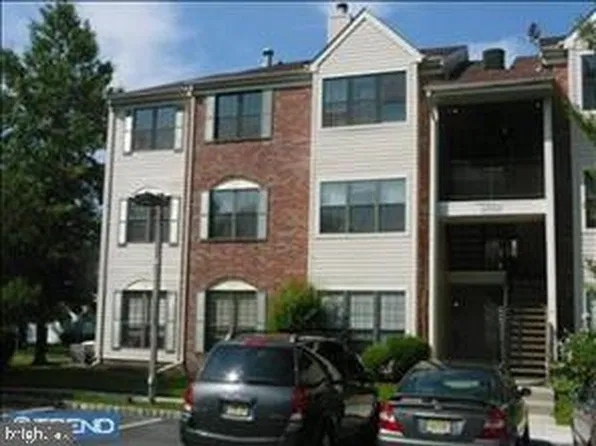 20 Gilpin Ct, Lawrence Township, NJ 08648