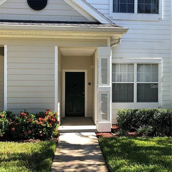 Eastern Pecan Pl — Photo 1