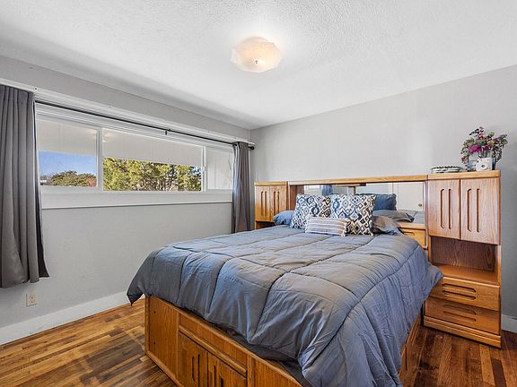 5th image of 505 Collins Dr