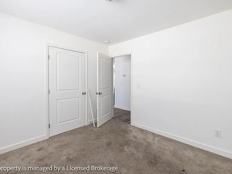 100 Henson St — Photo 17
