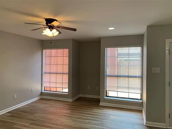 4th image of 1608 Chimney Wood Ln