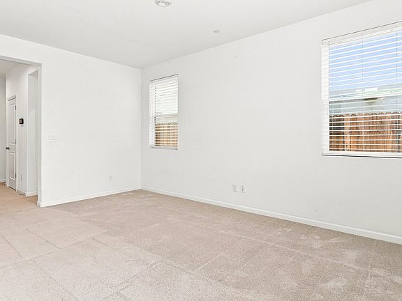 2nd image of 1624 Lion St