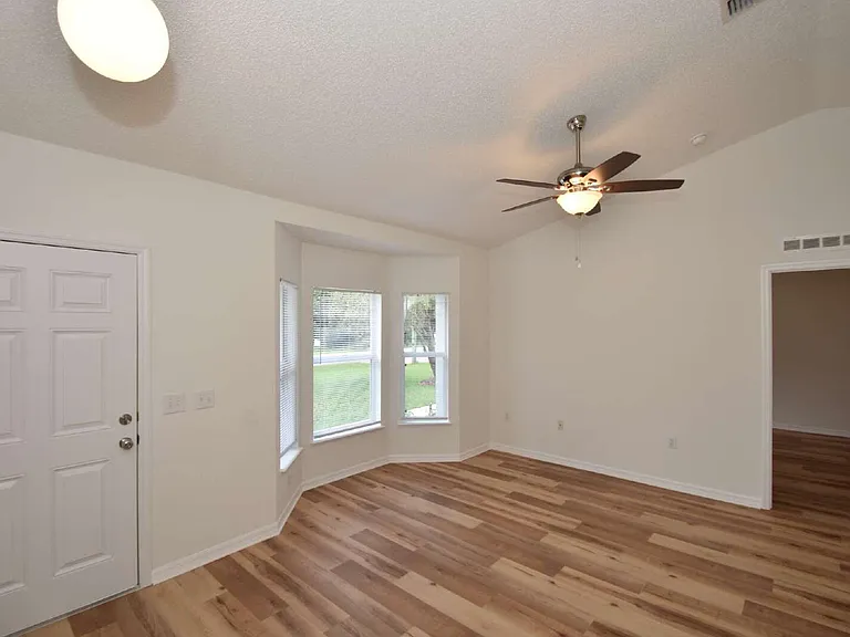 14 Ryley Ln — Photo 4