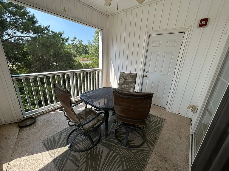 300 Gateway Dr — Photo 11