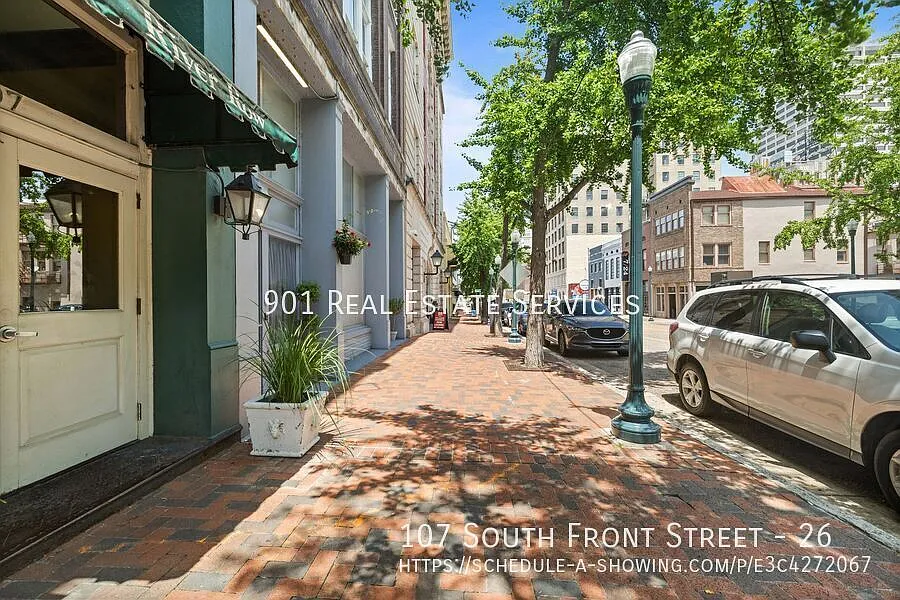 Riverfront Living on South Front — Photo 2
