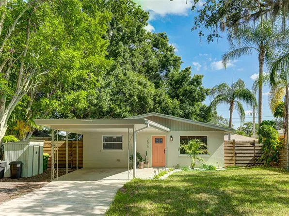 2579 Loma Linda St, Sarasota, FL 34239