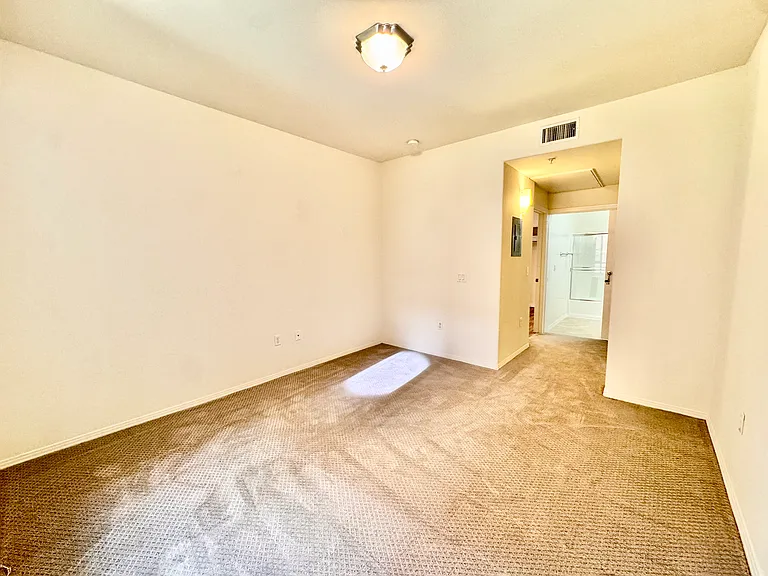 100 S Alameda St #261 — Photo 12