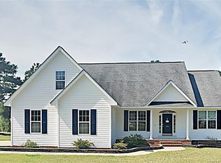 200 Bella Howington Dr, Lillington, NC 27546