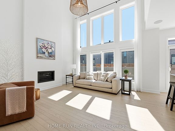5th image of 804 Atrium Rdg
