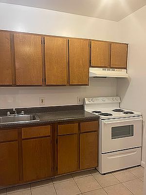 5th image of 733 E 147th St #1B