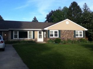 1374 Rulane Dr, Lapeer, MI 48446