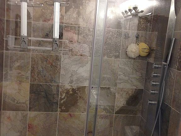 5th image of 3922 Hamilton St APT 5