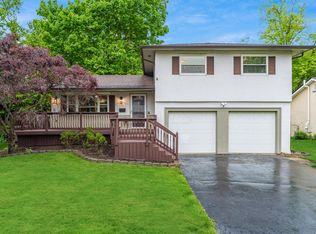 1304 Cranwood Sq S, Columbus, OH 43229