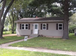 7606 Randy Rd, Machesney Park, IL 61115