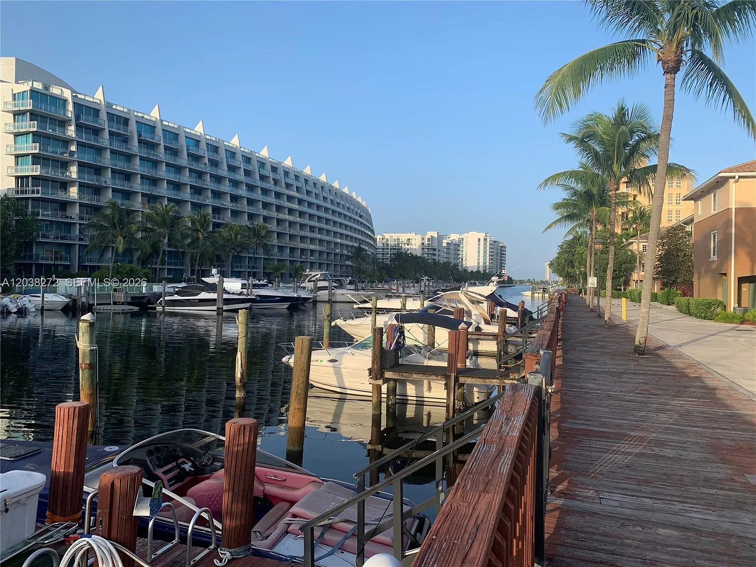 Aventi At Aventura Condo — Photo 1