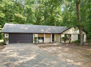 225 Hardwood Dr, Covington, GA 30016