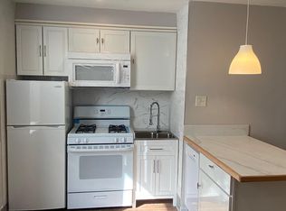 12 S 10th St #2F, Philadelphia, PA 19107