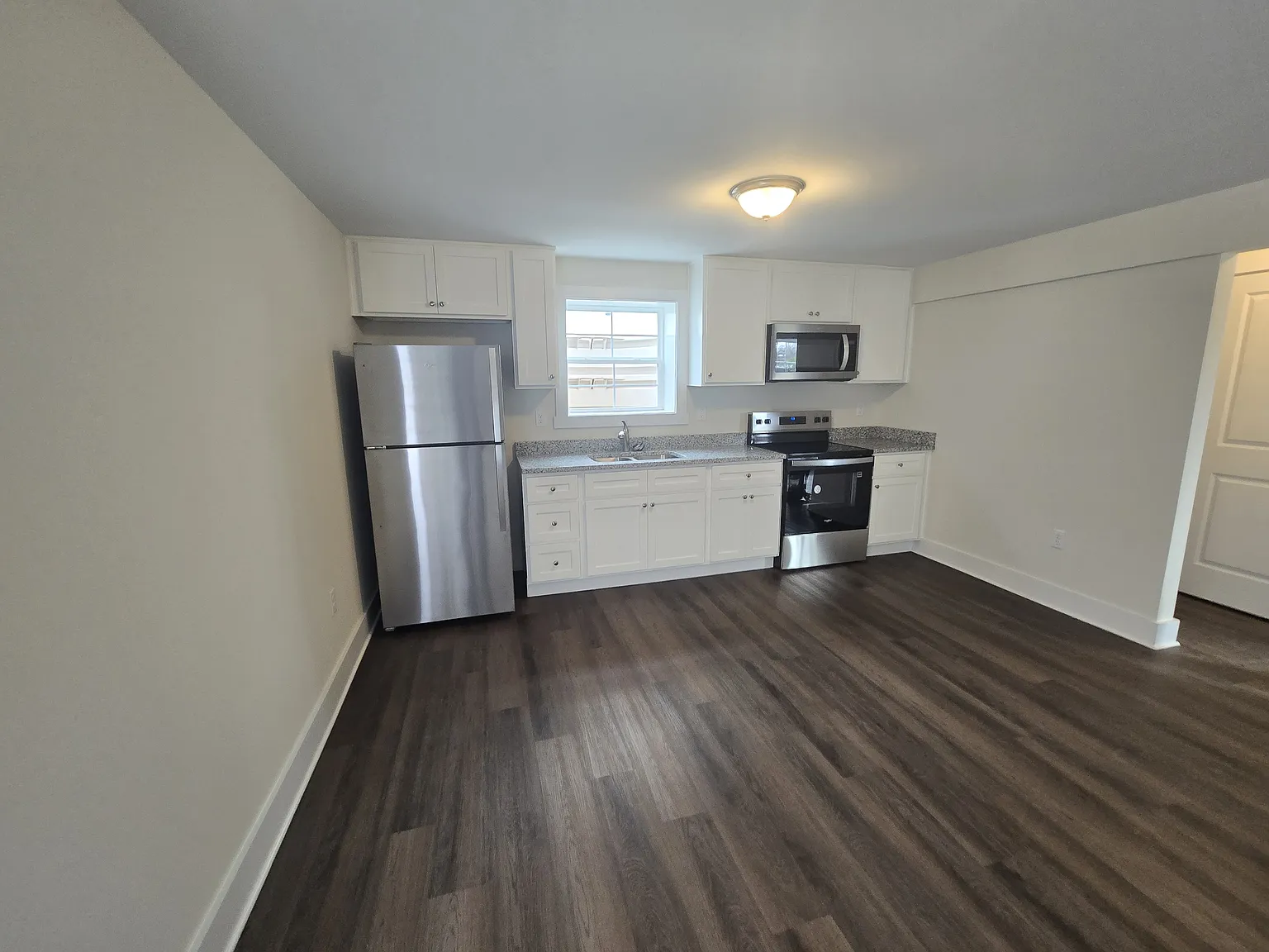 104 N Maple Ave #104 photo 1