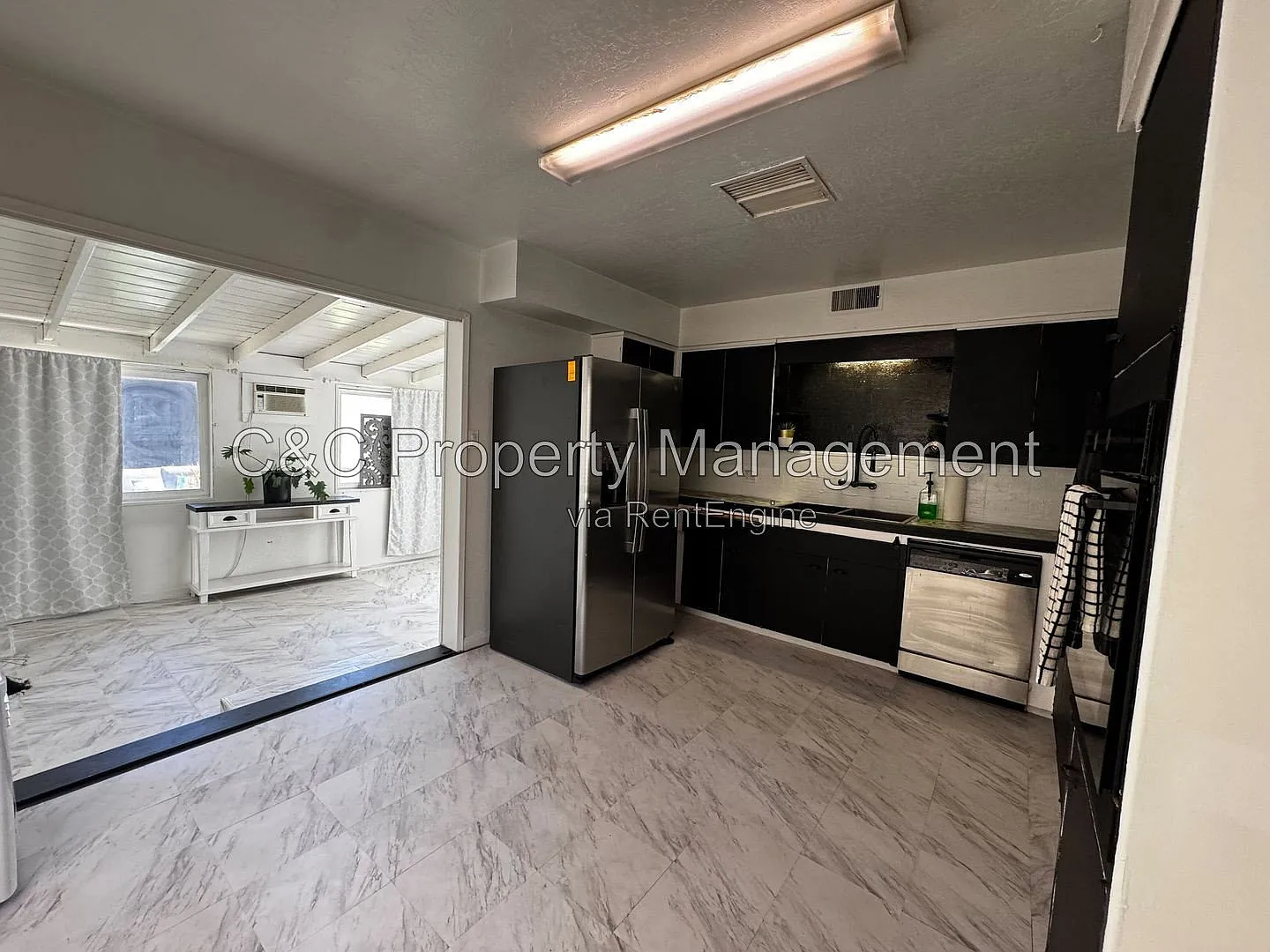 3 bed, 2.0 bath, 1224 sqft, $2,900 — Photo 3