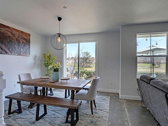 4th image of 2703 Esplanade Cir #2703