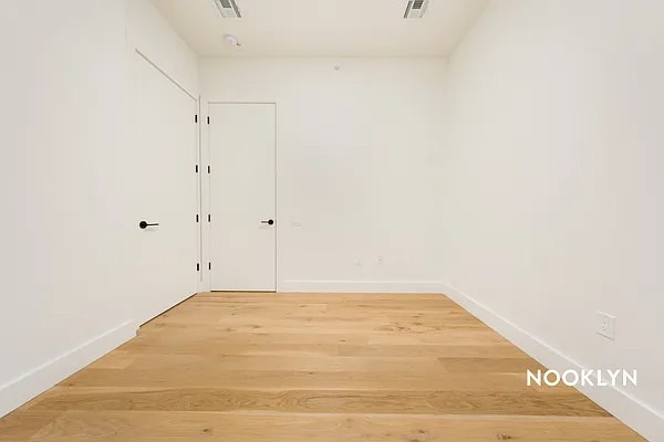 Rented by Nooklyn NYC LLC | media 66