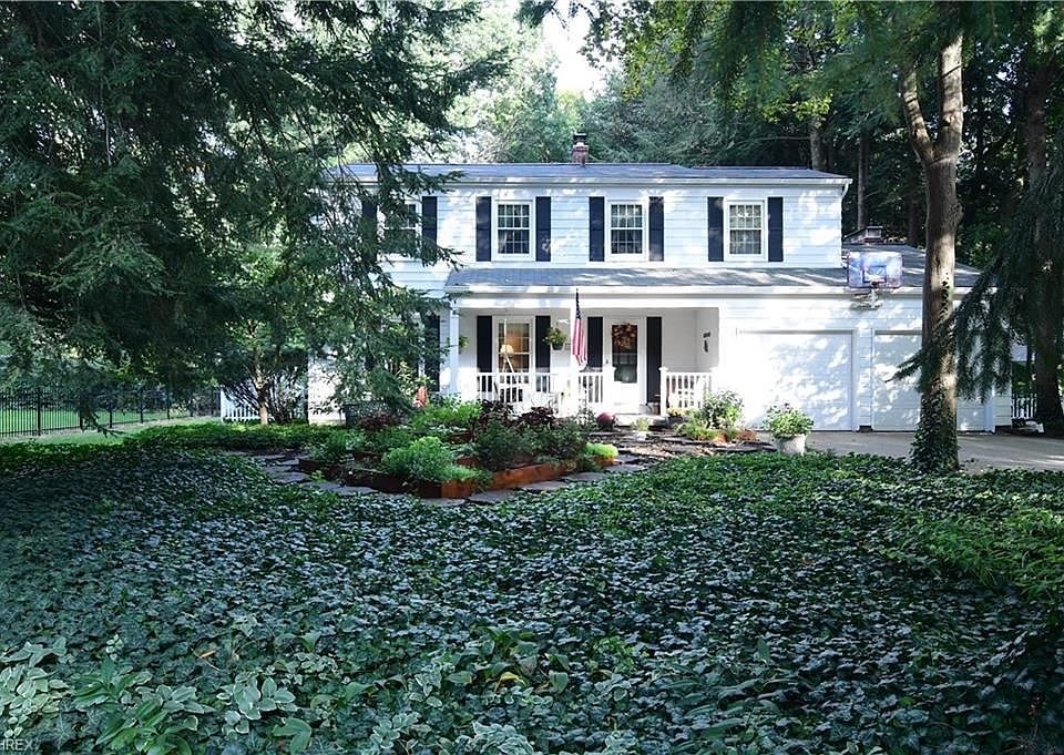 1st image of 85 White Pond Dr