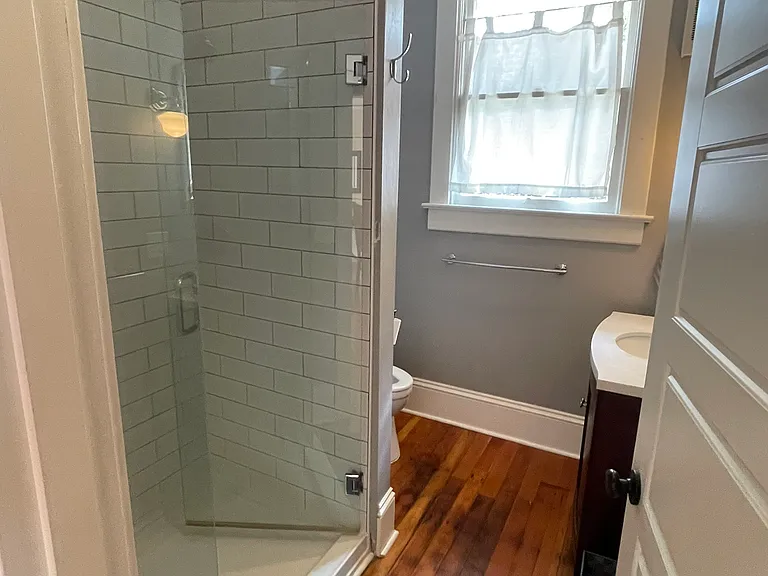 1304 SE Main St — Photo 13