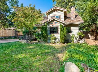 435 Guthrie St, Ashland, OR 97520