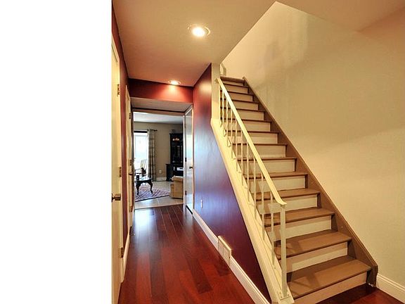 3rd image of 19229 Briarwood Ln #6-3