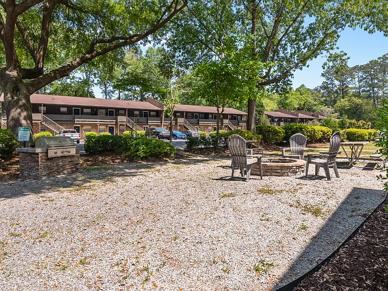 The Montana Apartments — Photo 20
