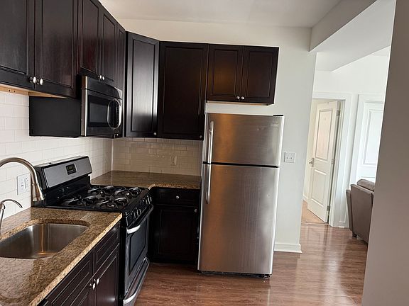 2nd image of 1536 N Carlisle St APT 9