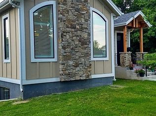 1029 E Wallace Ave, Coeur D Alene, ID 83814
