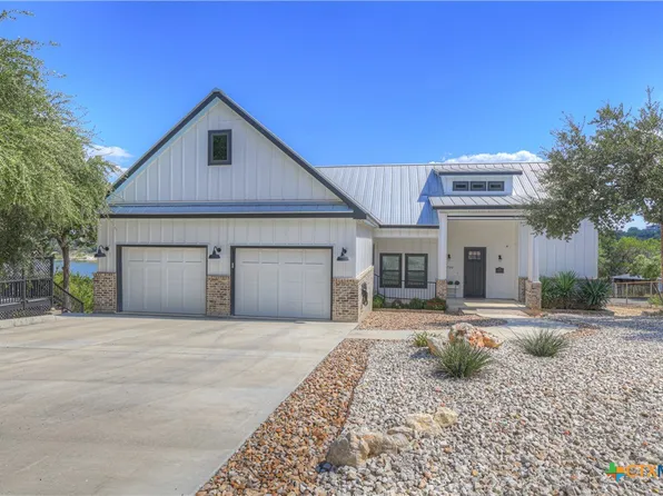 1799 Lakeside Dr W, Canyon Lake, TX 78133